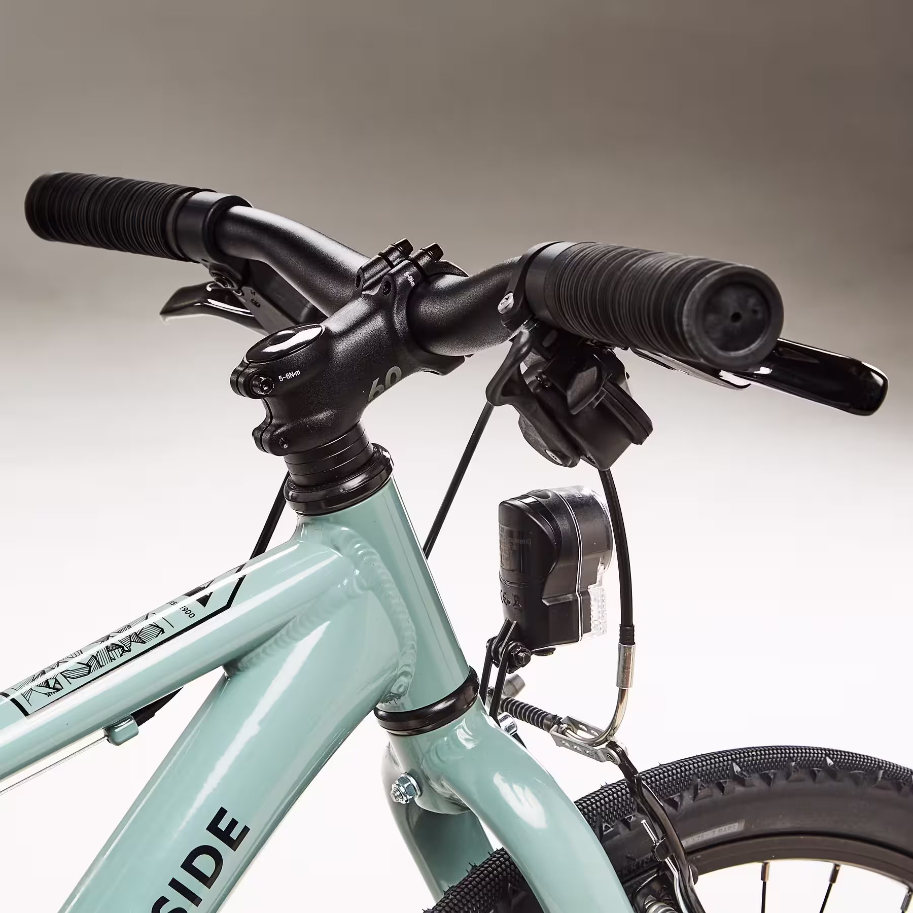 vélo btwin vtc enfant riverside 900 20 pouces 6-9 ans